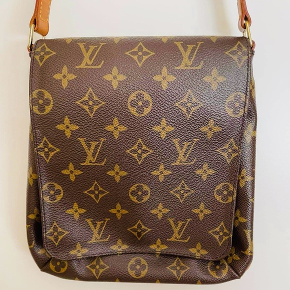 Louis Vuitton Monogram Musette Salsa - Picture 4 of 13